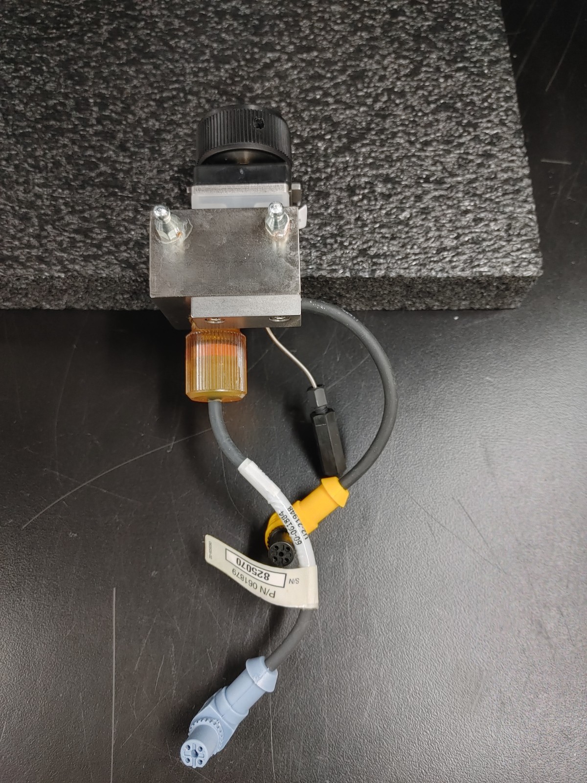 THERMO SCIENTIFIC ICS-5000 Electrochemical Cell with 061879 Reference Electrode