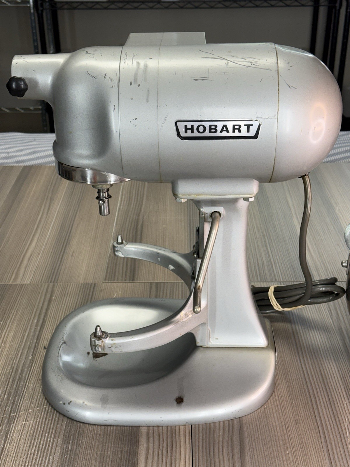 Hobart N50 5 Quart / 5 Qt. Commercial Mixer, Model N-50
