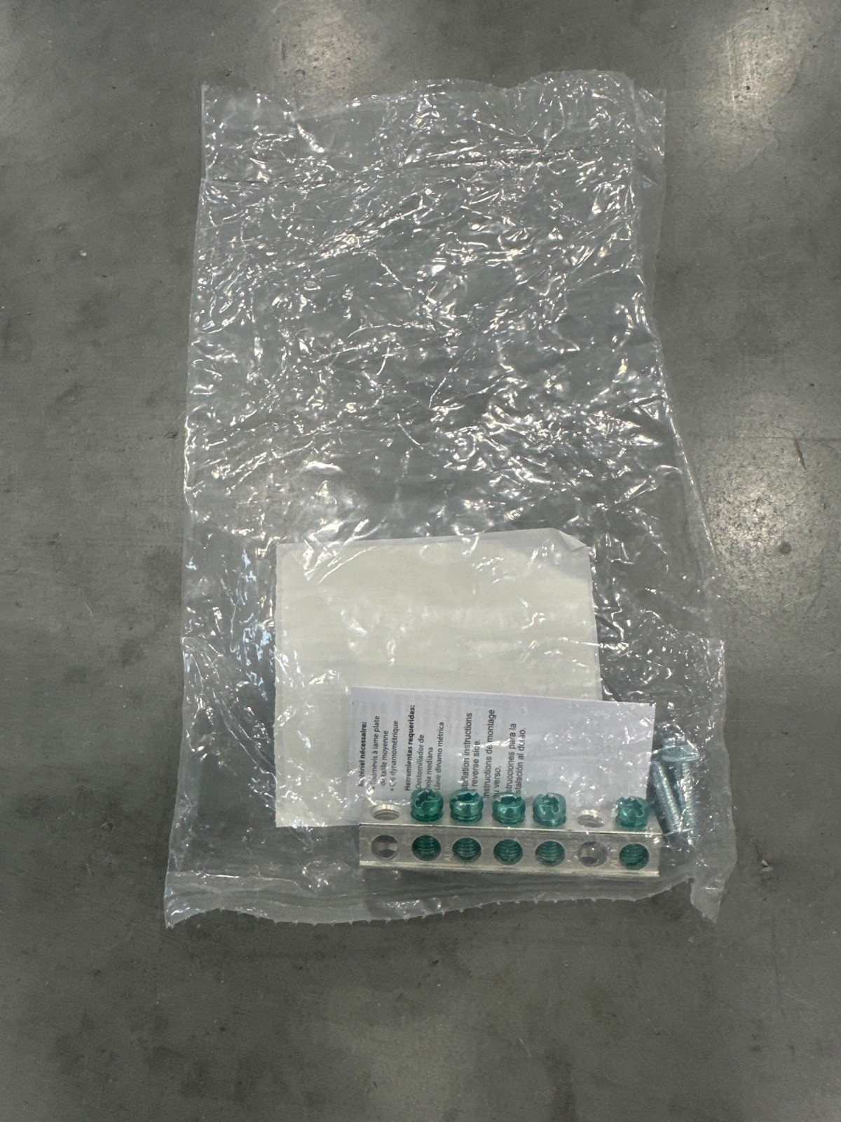 Eaton 5-Space Ground Bar Kit (GBK5)