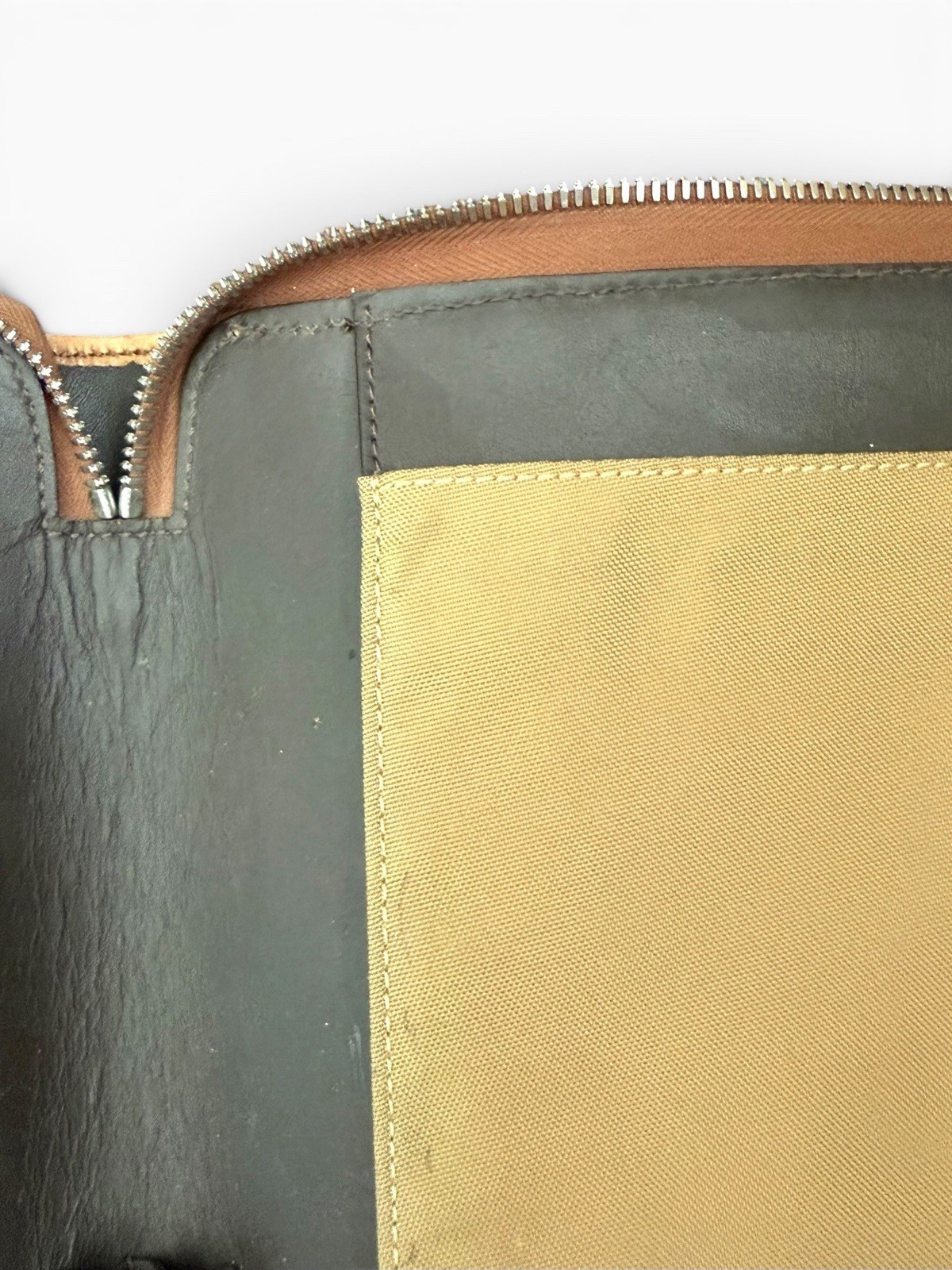 Vintage Coach Leather Bi-fold Zipped Business Portfolio Organizer 11x13in