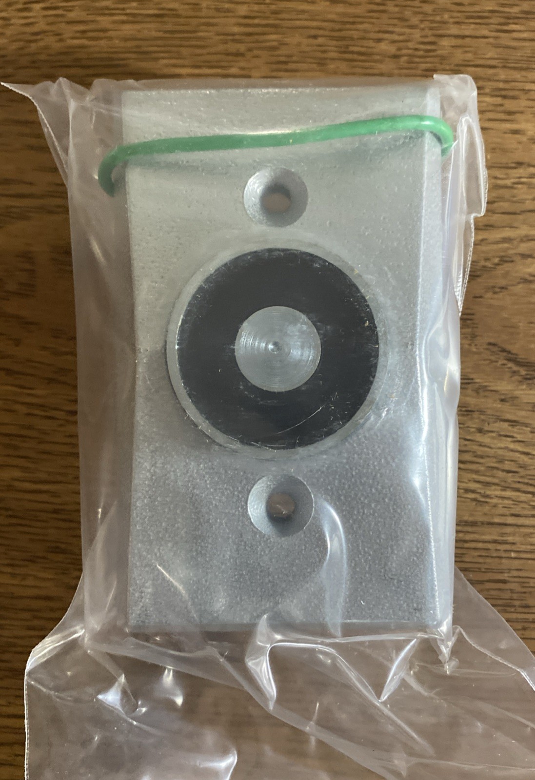 Edwards 1508-AQN5 Surface Wall Mount Electromagnetic Door Holder. Magnet Missing