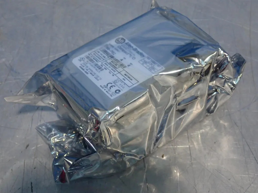 ALLEN BRADLEY COMPACT I/O 1769-PB2