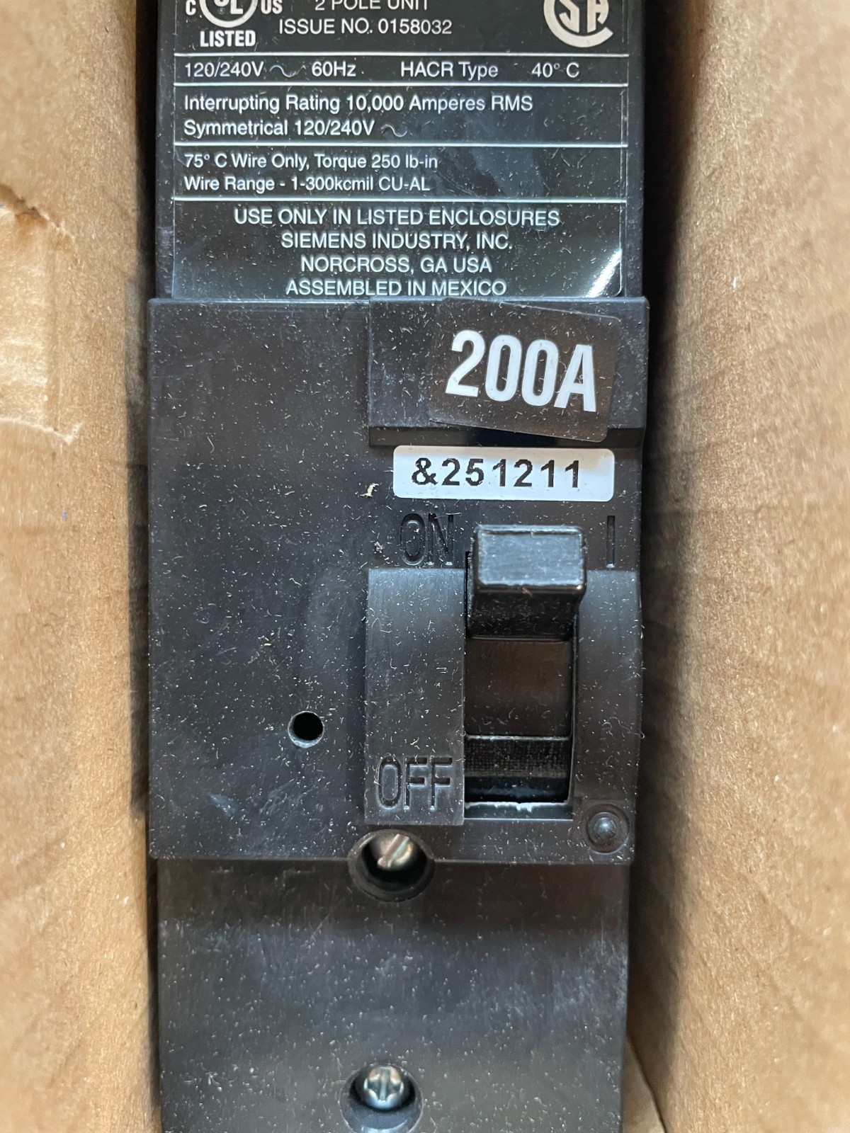 SIEMENS QN2200R 200 Amp 2 Pole 240 Volt Circuit Breaker