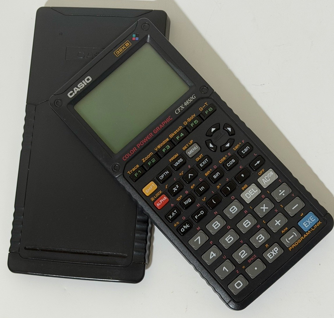 Vintage CASIO CFX-9850G Graphic Color Scientific Calculator 32kb With Cover