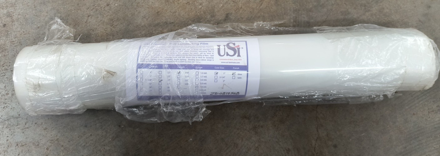 USI Laminating Film Roll 27″ x 100′ Gloss 1″ Core 7.0 Mil Gauge General Purpose