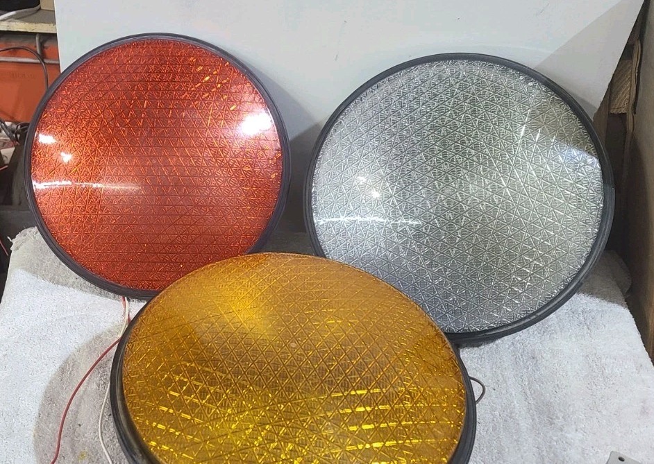 SET Red,Yellow &Green Traffic Light Signal LED Leotek 12 inch lenses