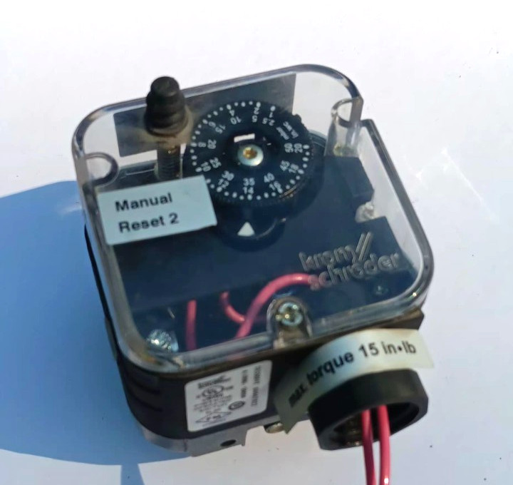 Krom Schroder DG50HT Air Gas Pressure Switch 1-20WC 84447922