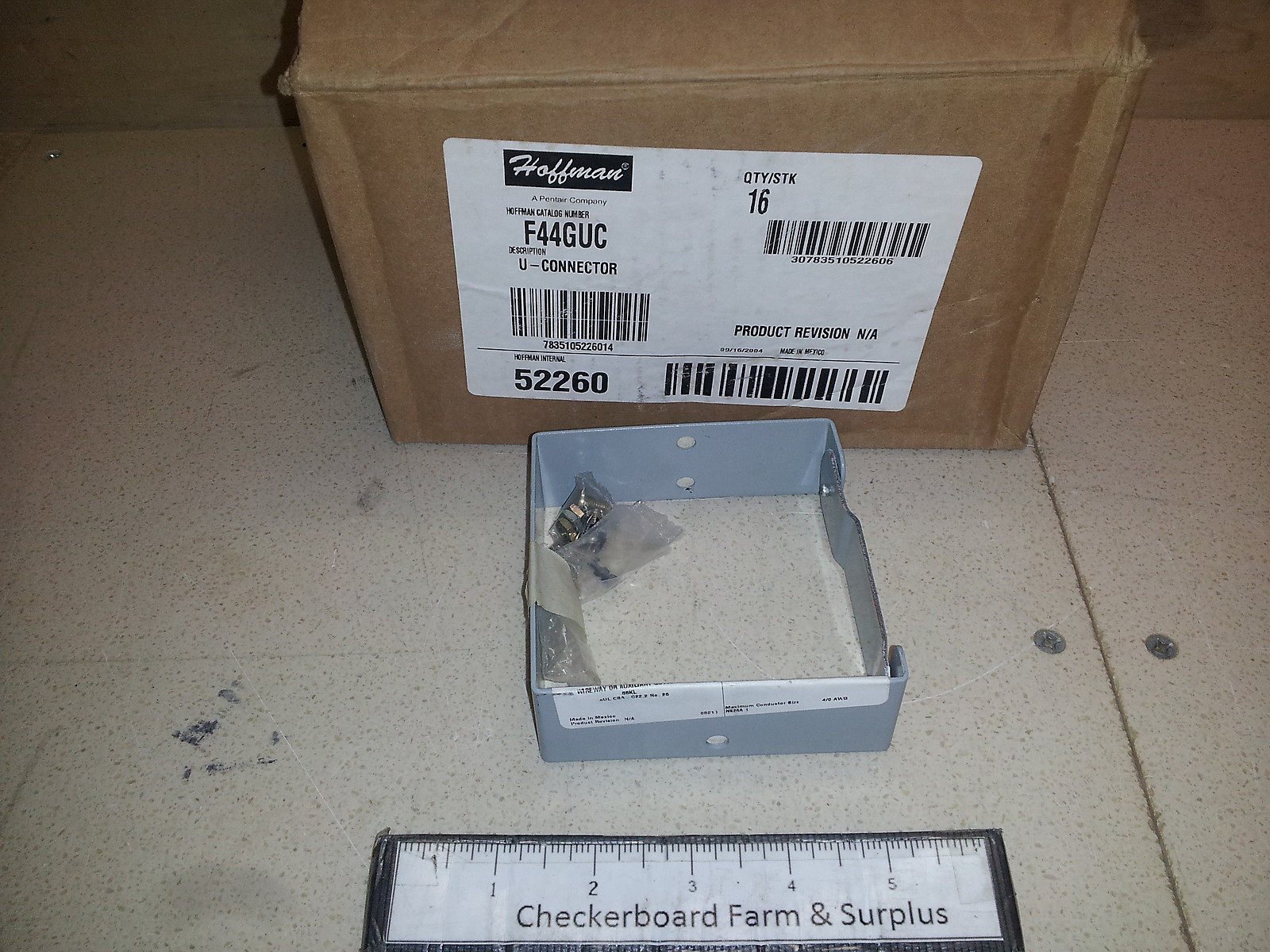 NOS Hoffman F44GUC NEMA-1 Wireway U-Connector 52260 4″ x 4″ 39131711– Box of 16