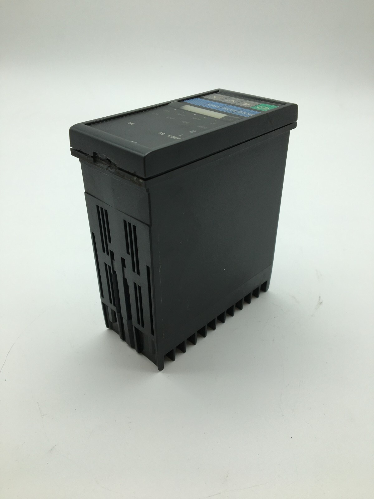 RKC REX-F400 F400FJ08-M*NP-NNN-NN Temperature Controller 100-240VAC 8VA/11VA
