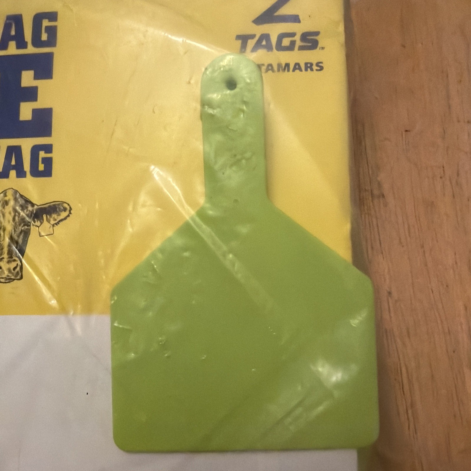 Z1 No-Snag Blank Cow Tags Chartreuse 25 Count By Z Tags New & Free Shipping