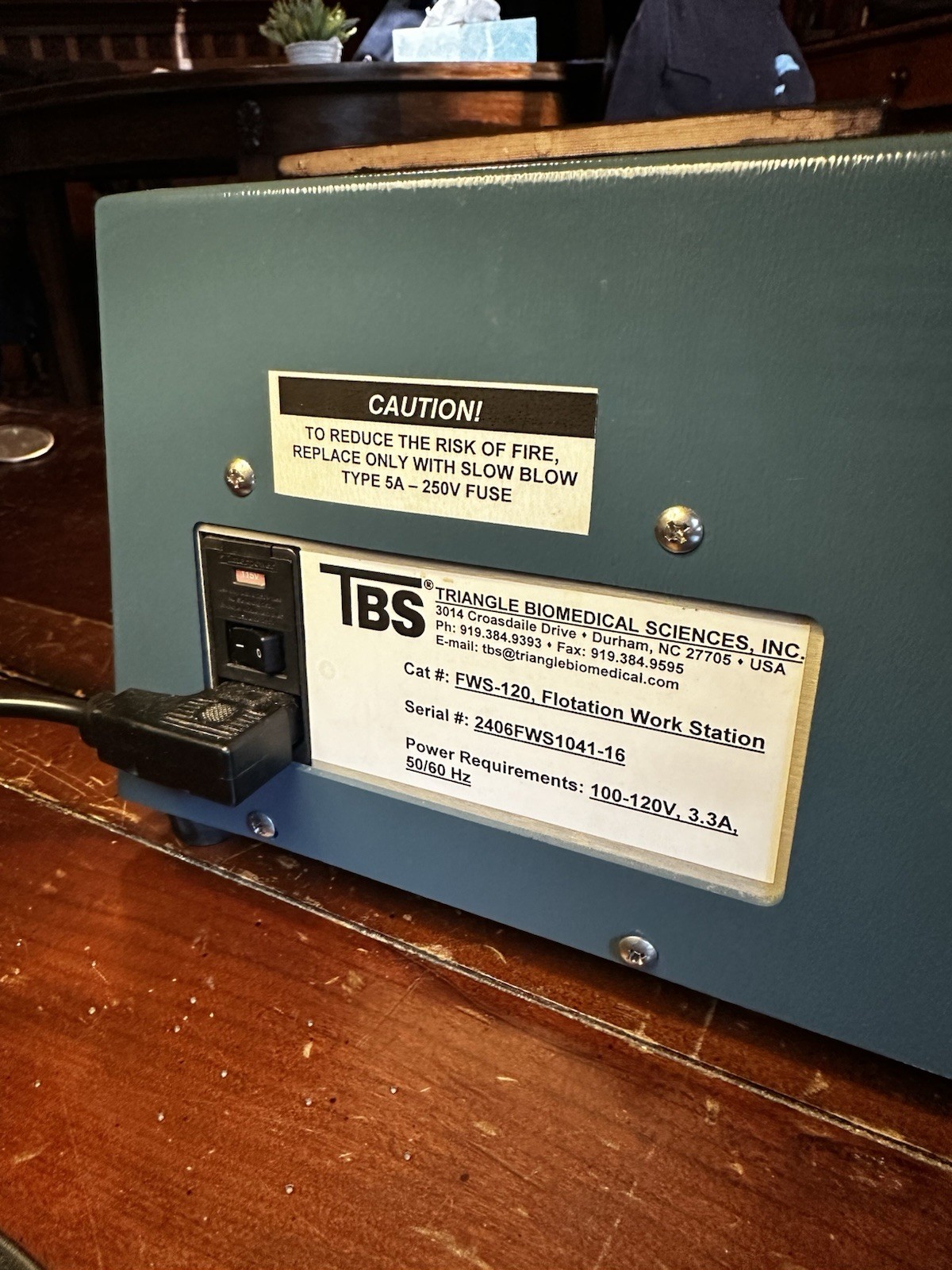 Triangle Biomedical Sciences, FWS-120 Floatation Workstation.