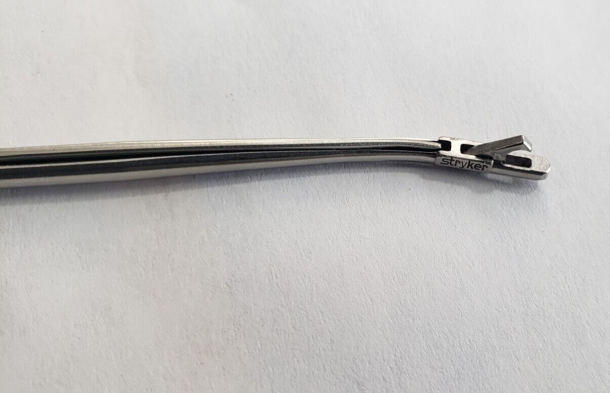 Stryker Conquest 242-100-003 Arthroscopy Punch Blunt-Nose Right 2.1 mm.
