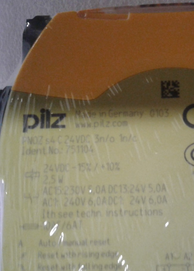 PILZ PNOZ s4 751104 C 24VDC 3n/o 1 n/c Safety Switch Relay PN0Z – Factory Sealed