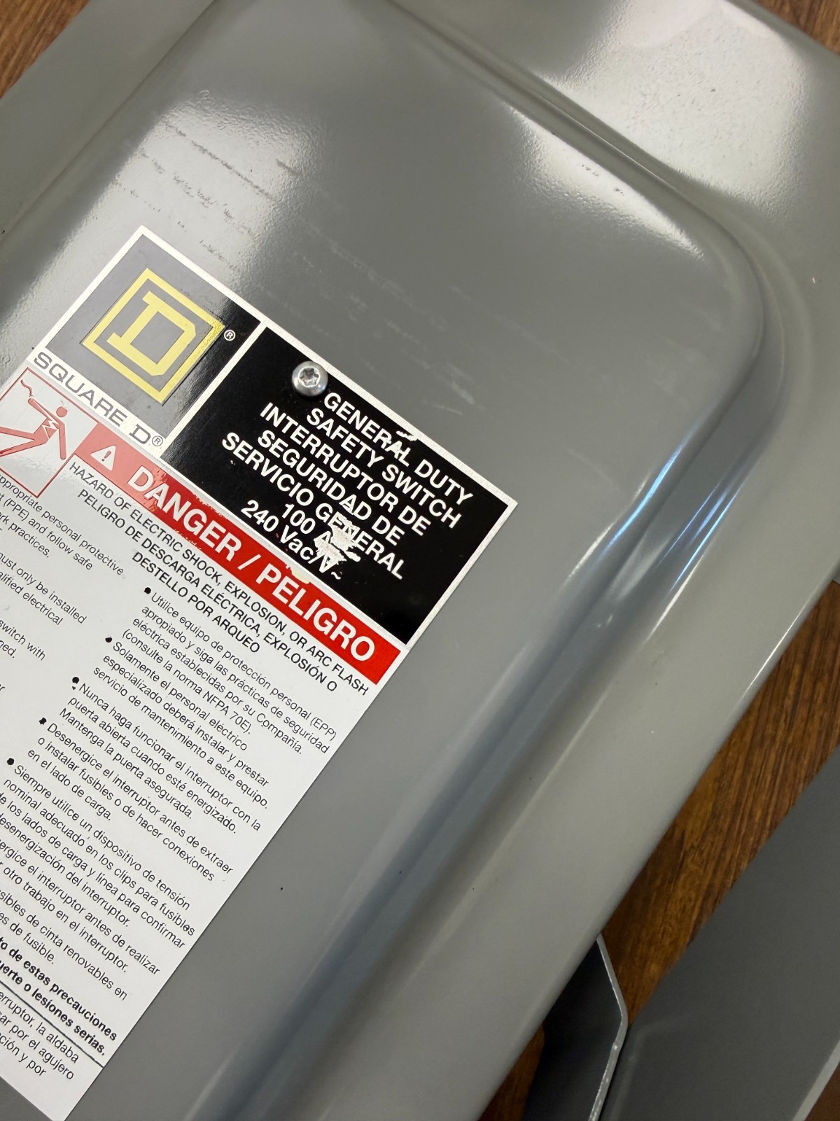 SQUARE D, D323N, safety switch, fusible, NEMA 1, 3-pole, 100A, 240VAC