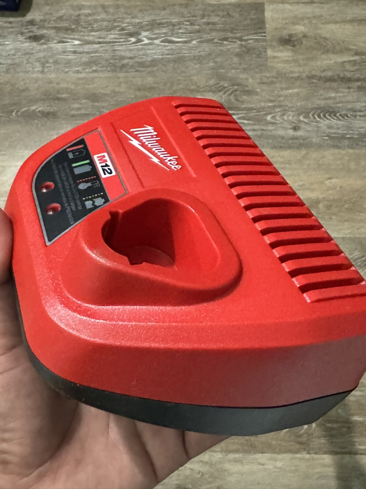 Milwaukee 48-59-1808 M12 and M18 Rapid Charger