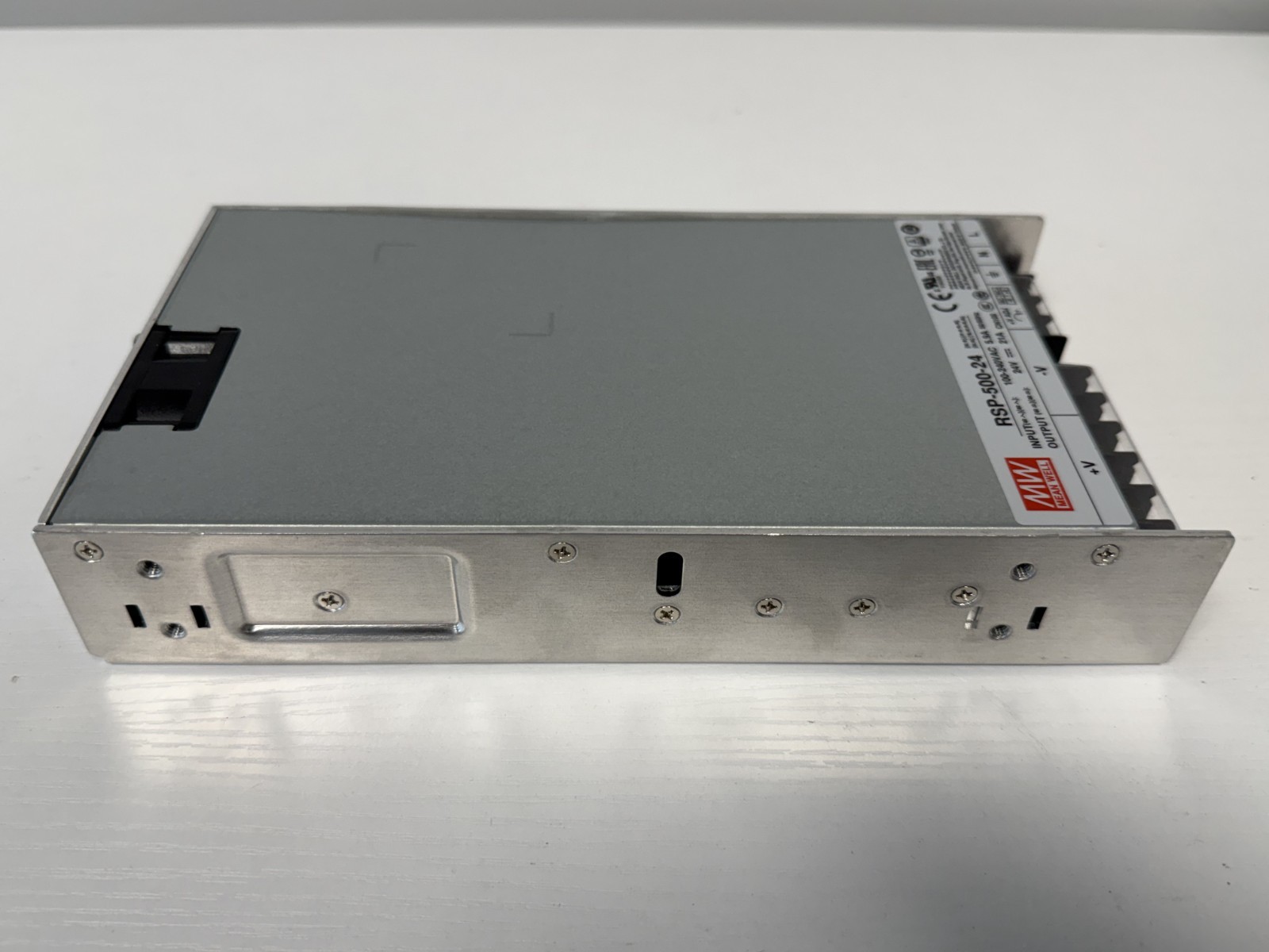 Mean Well: RSP-500-24 Enclosed Power Supply, 500W 24V 21A 100-240VAC