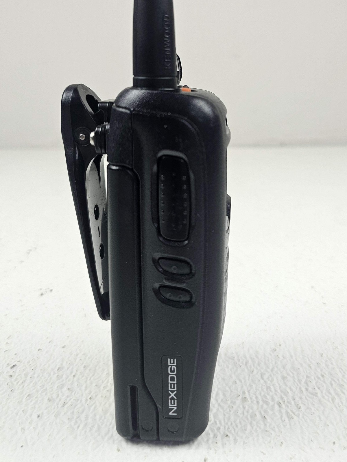Kenwood Portable NX-200G VHF 136-174 Mhz 512ch 5W