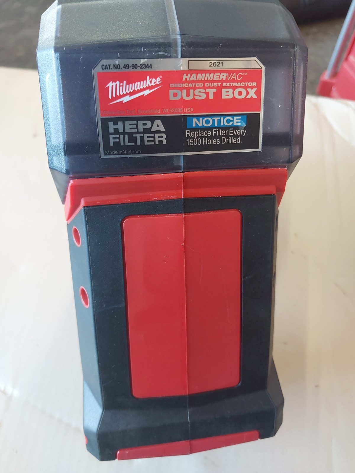 Milwaukee M18 FUEL HAMMERVAC Dedicated Dust Extractor – Red (2912-DE) TOOL ONLY