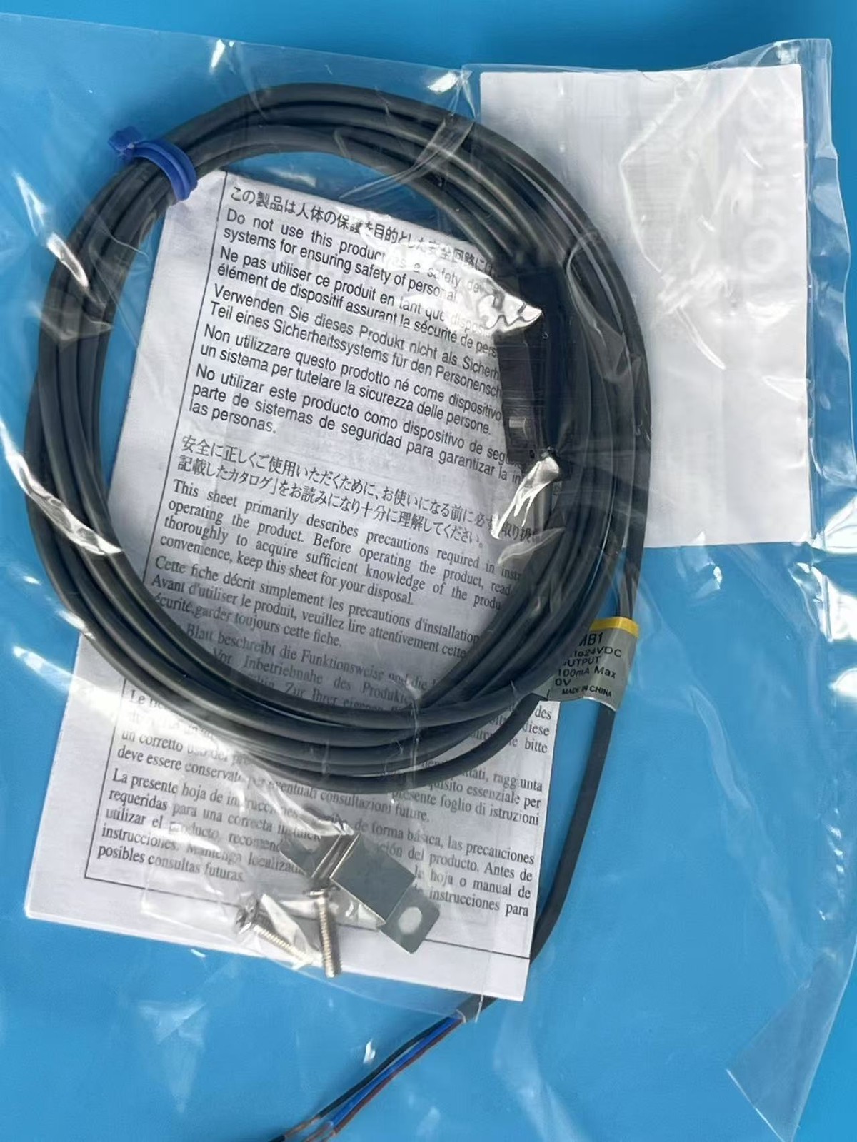 TL-W3MB1 Omron TL-W3MB1 Proximity Switch Fast Shipping*1