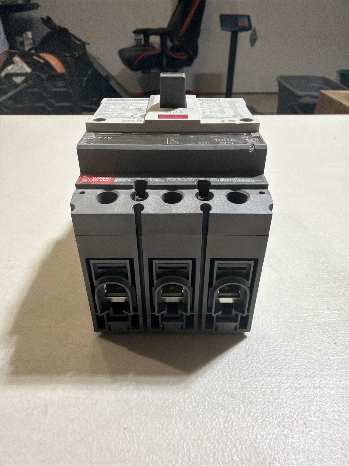Susol UTE100N Circuit Breaker 100 Amp 3 Pole 120/240 Volt New Old Stock No Box!!