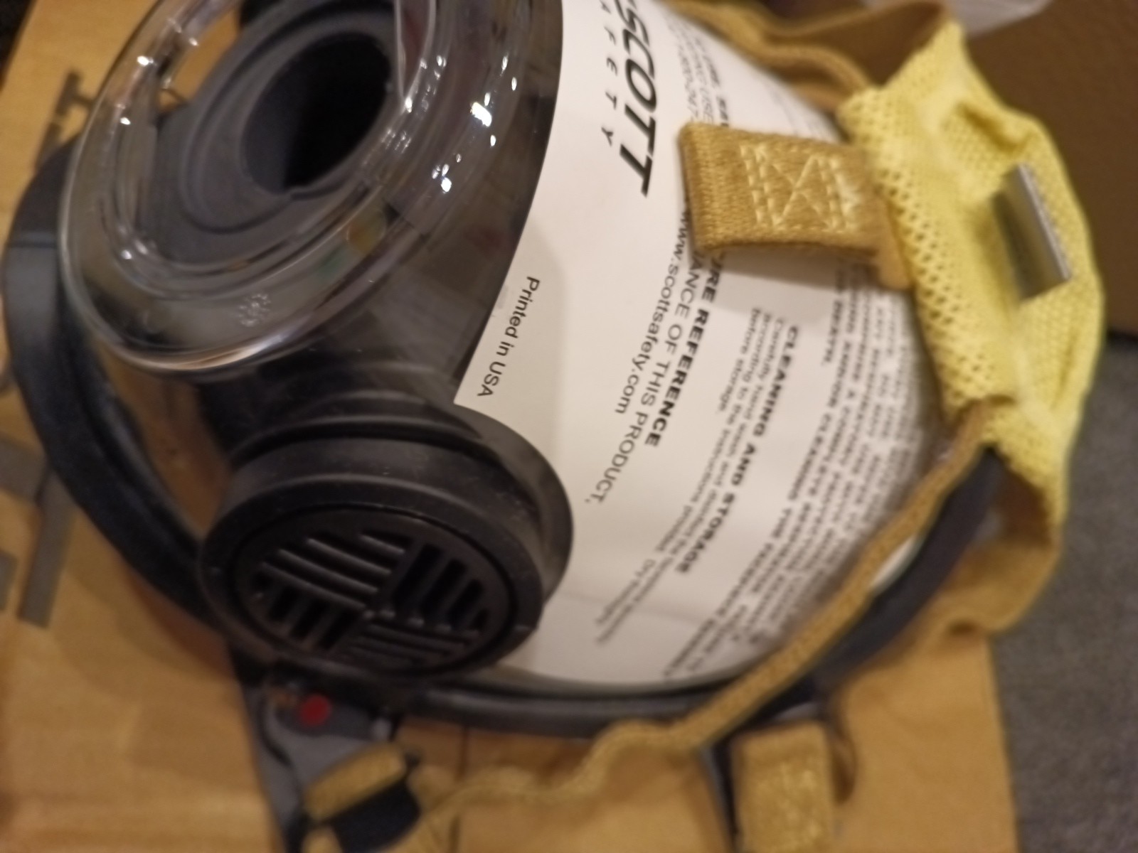 Scott Fire, CBRN & Safety AV3000 HT RECB Size Large Positive Pressure Face mask