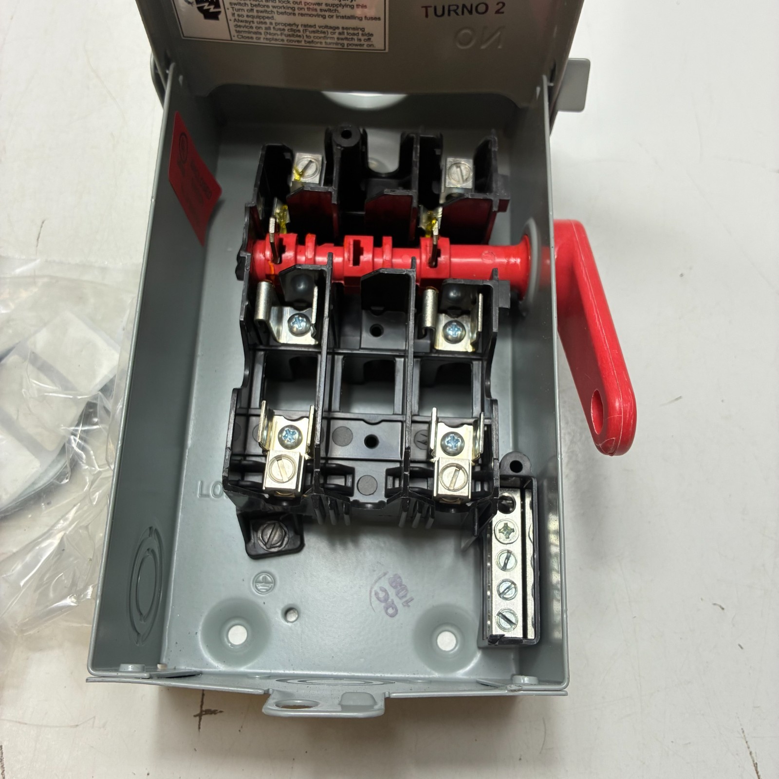 SIEMENS GF221NRA GENERAL DUTY SAFETY SWITCH 2P 30A 240 VAC 250 VDC