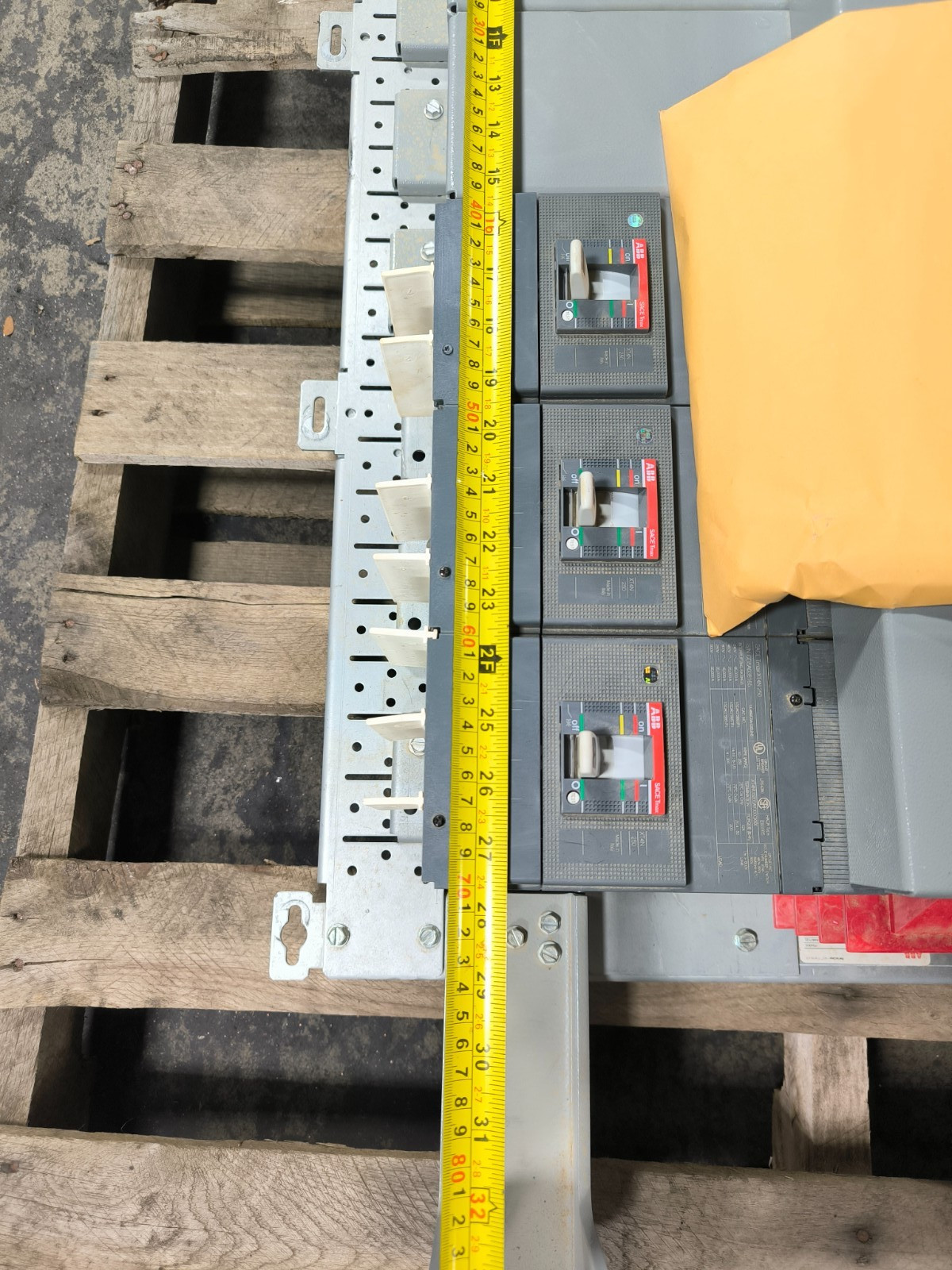 ABB GE IN2412BL3H1 ReliaGear neXT Power Panel 1200 Amp 480Y/277 V 3PH 4W 3R NOS