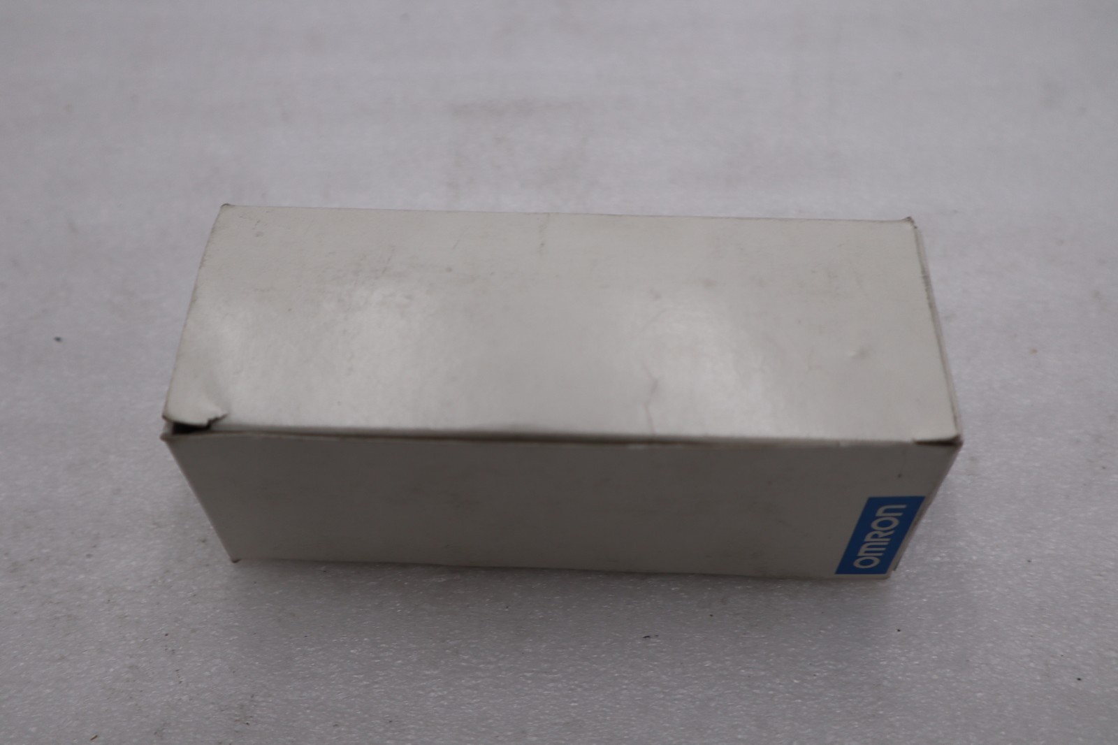 NEW Omron E3S-RS30E42-30 Photoelectric Switch 12-24v-dc STOCK H556A