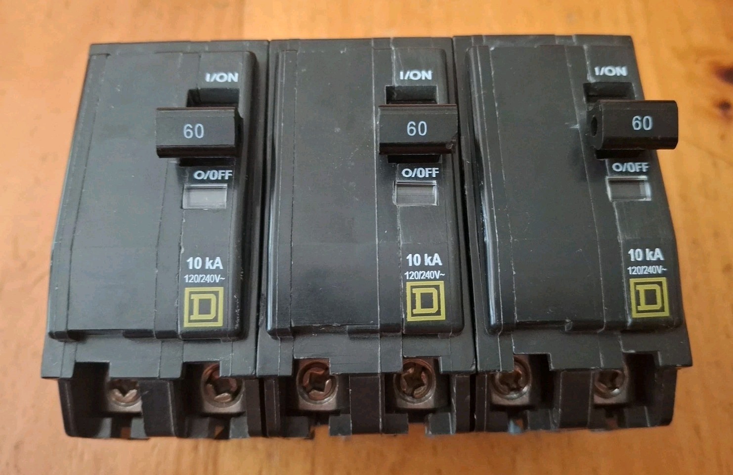 Lot of 3 Square D QO260 2 Pole 60 Amp 120/240V Circuit Breaker Type QO