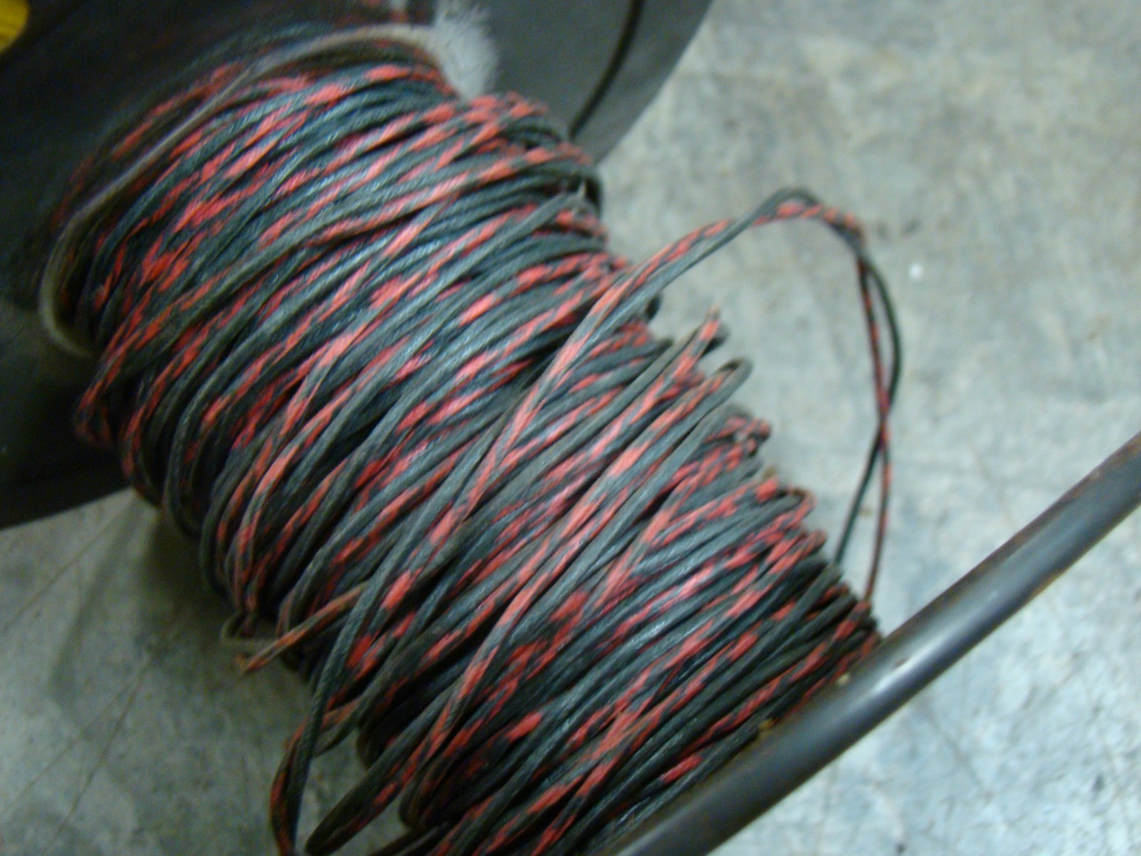 MIXED LOT SPOOLS ELECTRICAL WIRE 18 GAUGE 10 USED SPOOLS CAROL
