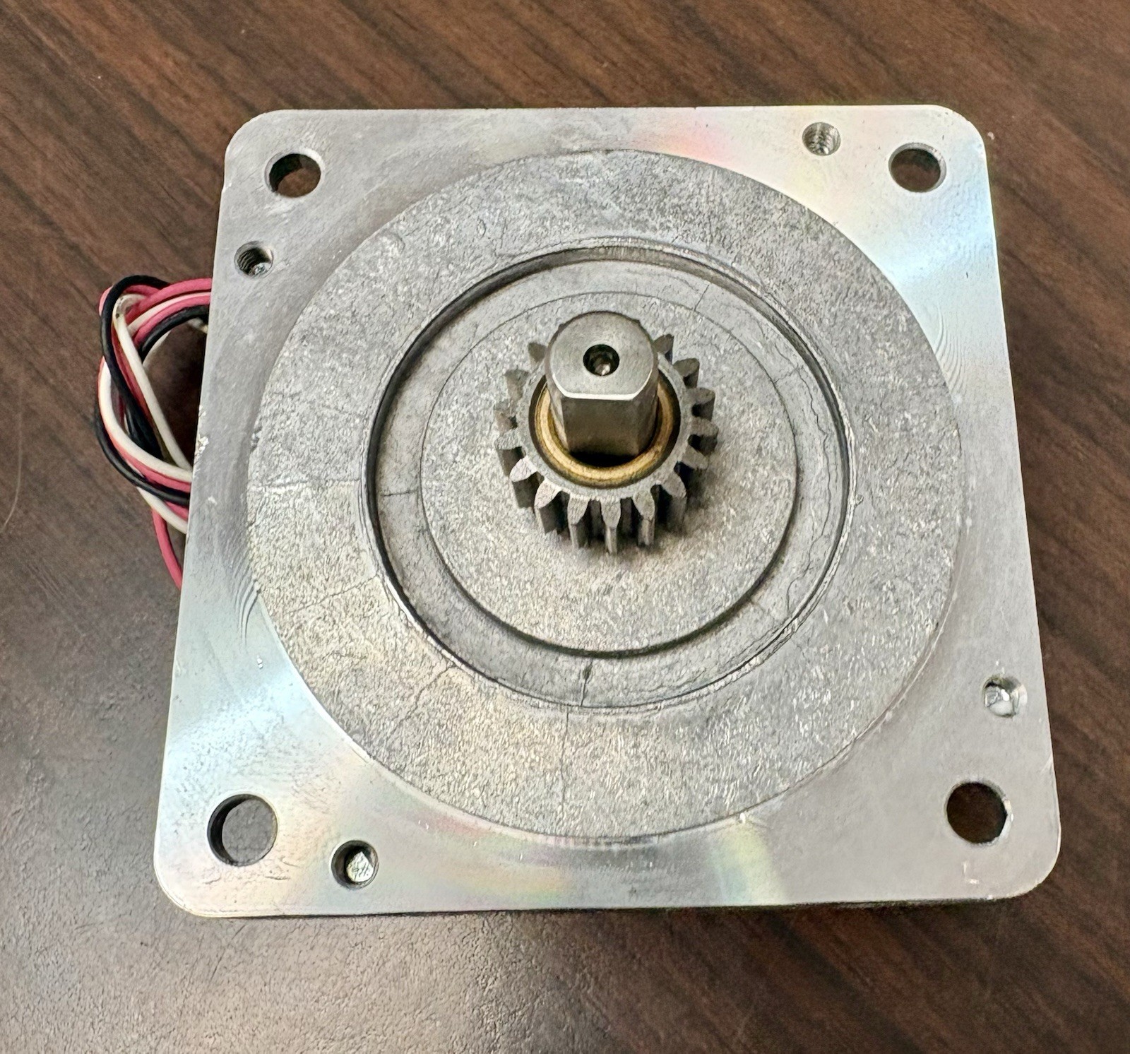 Superior Electric SLO-SYN SS242L Synchronous Motor 240/208VAC 0.2A 50/60Hz