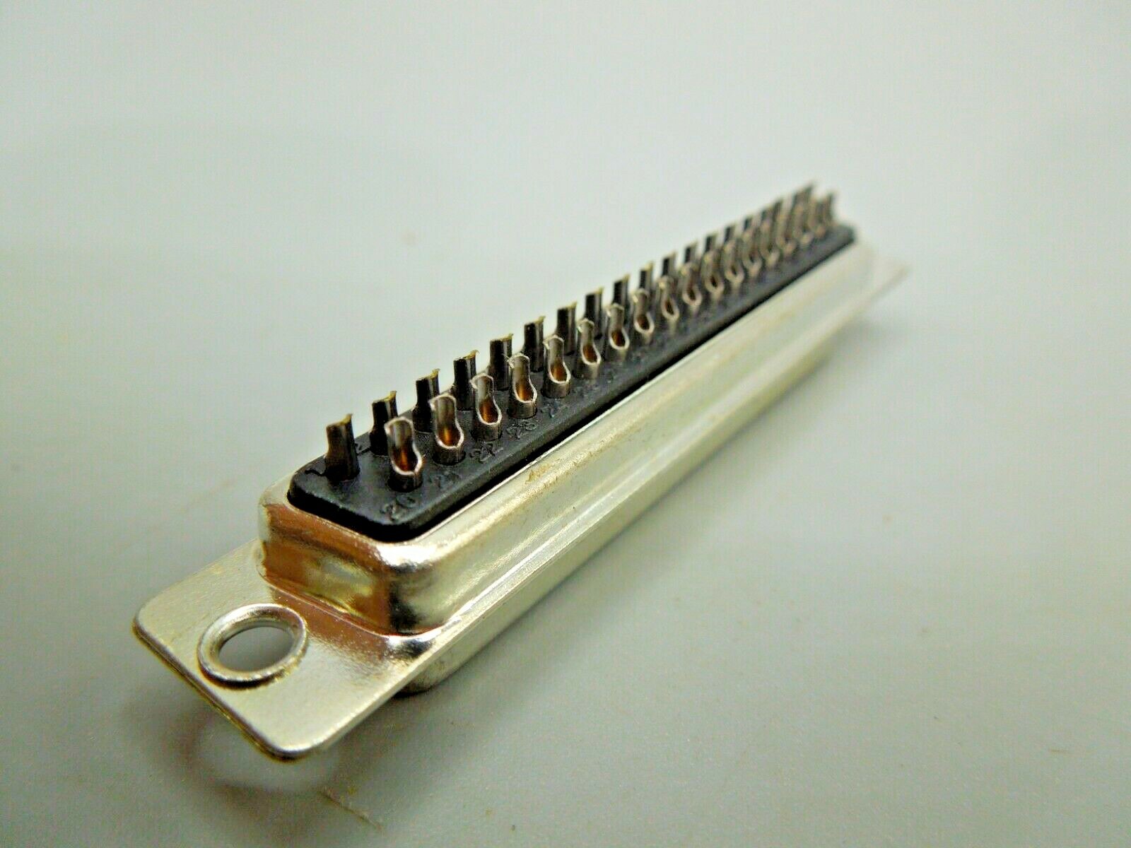 D-SUB DB37 37 Pin Female Solder Cup Connector (QTY 5)