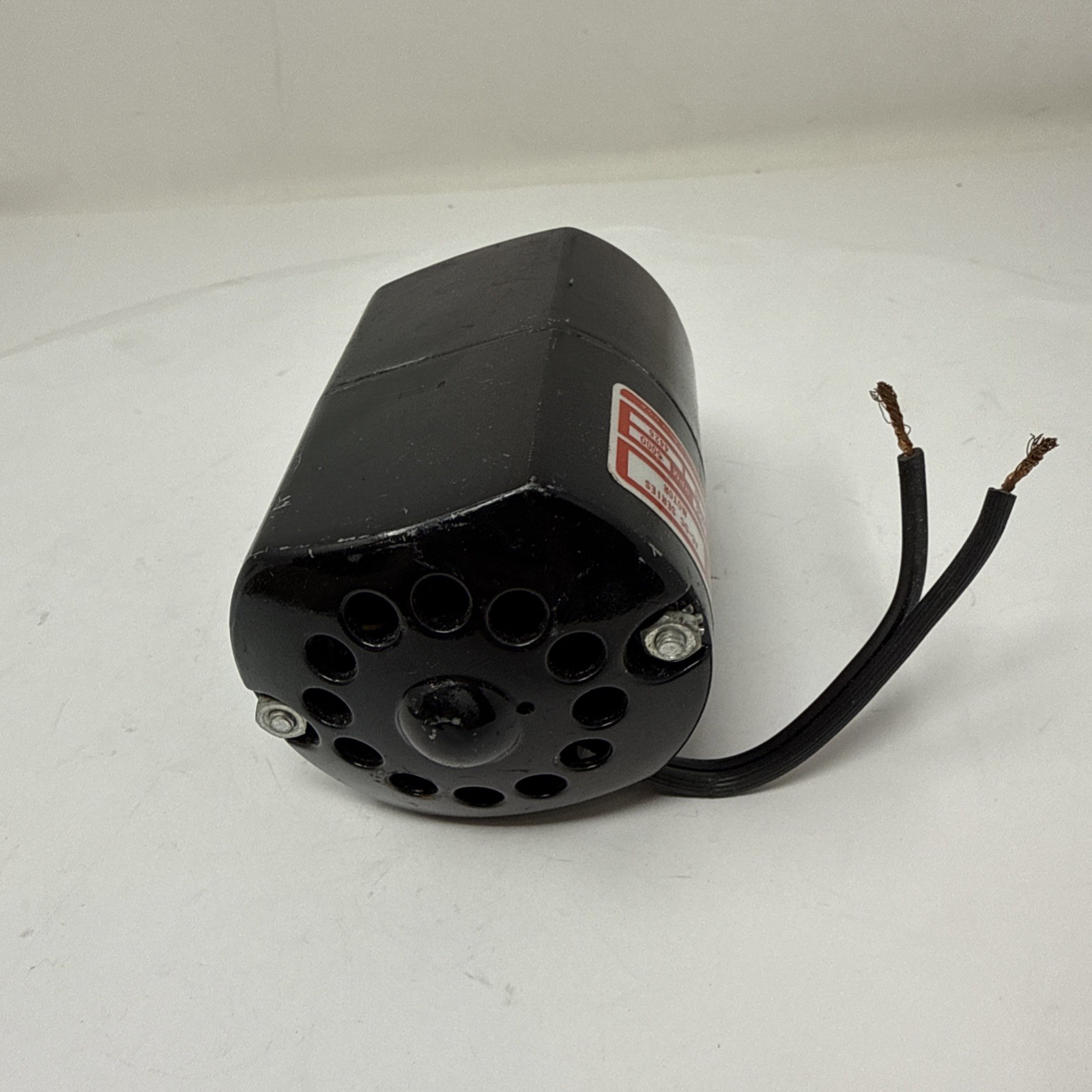 DAYTON AC-DC SERIES MOTOR 2M033A | 1/15HP | 5000RPM | 115 Volts | 60 HZ