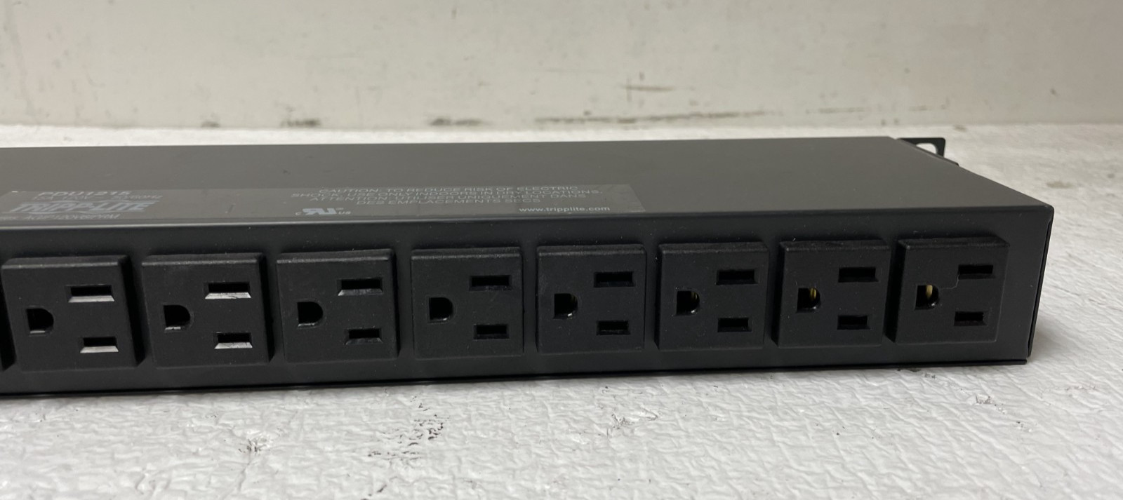 Tripp-Lite PDU1215 15A 120V 50/60Hz Rack Mounted Surge Protector