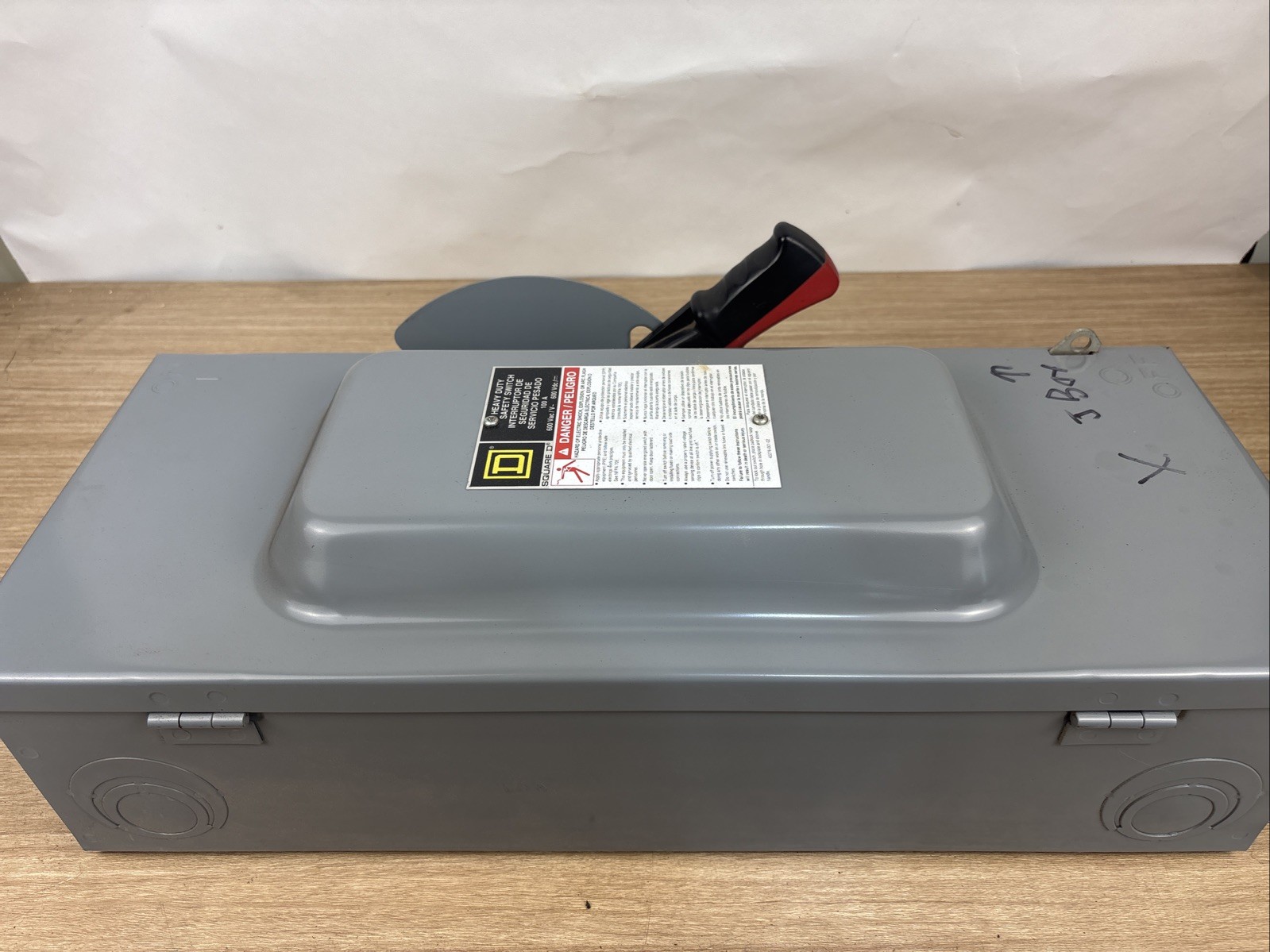 SQUARE D H363 FUSIBLE SAFETY SWITCH 3P 100 AMP 600 VAC 3Ø 75 HP