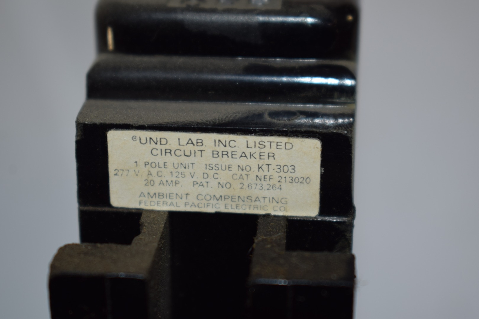 Federal Pacific Electric KT-303 Circuit Breaker 1 Pole Unit 277 VAC 125VDC 20 Am