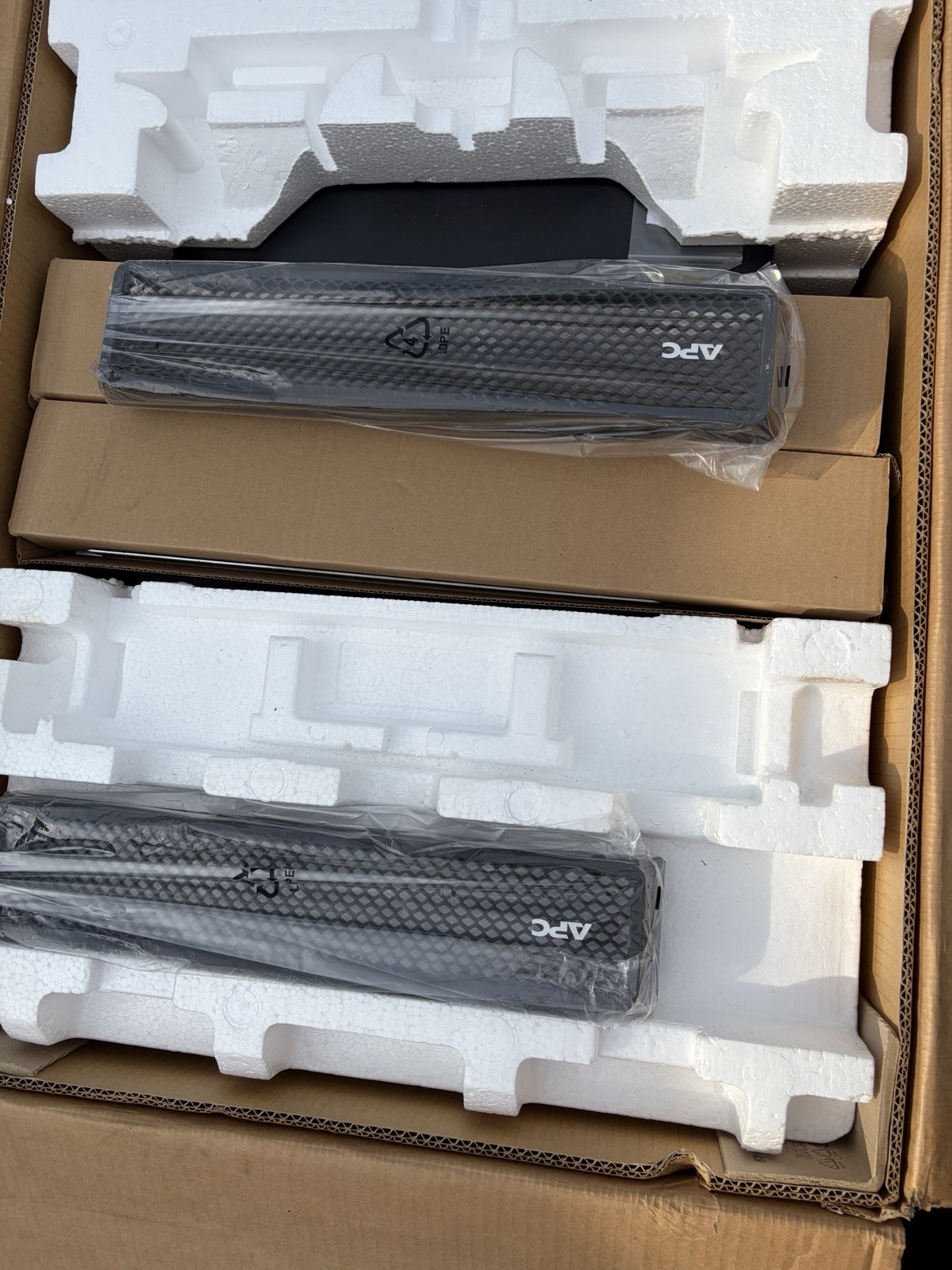 APC Schneider Electric SRT96RMBP