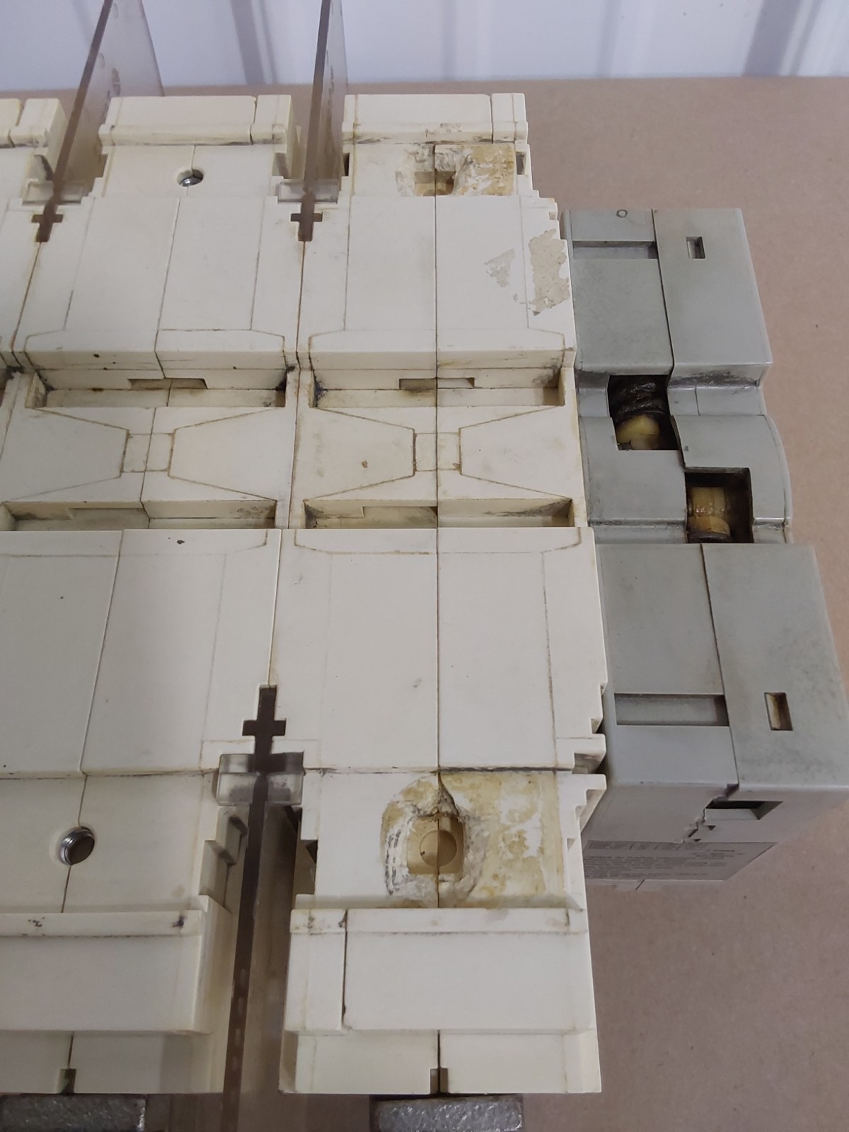 PARTS ONLY Allen-Bradley AB 194R-J200-1753 Switch Disconnector LPJ-175SP Fuse