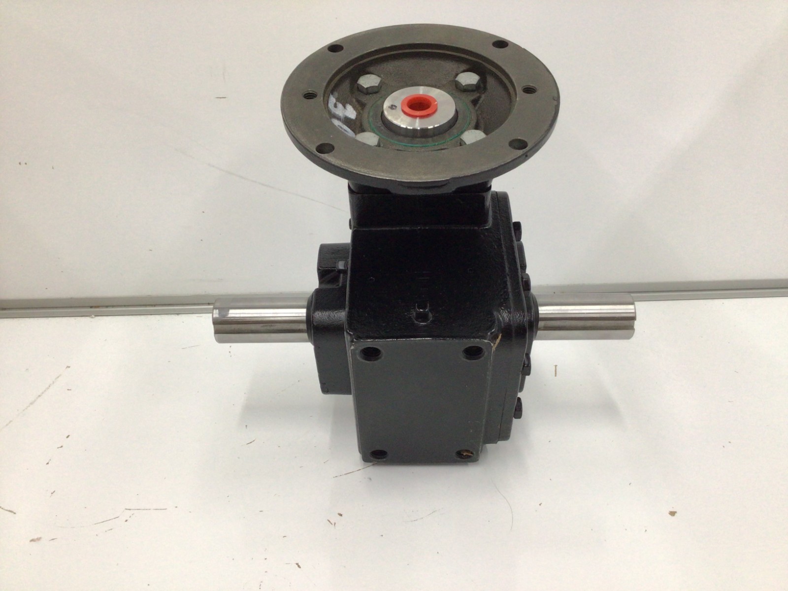 Winsmith E24mwns, 30:1, 56C Speed Reducer, C-Face, 56C, 30:1