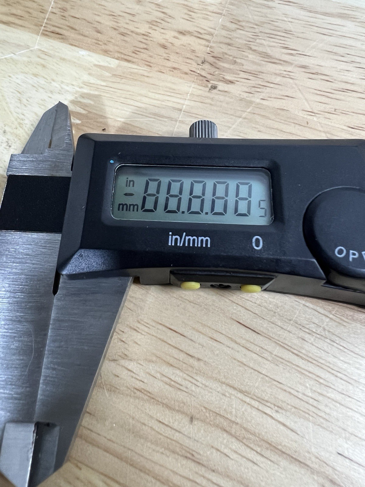 Fowler Electronic Digital Caliper 6″/150mm Range With Original Packing And Case