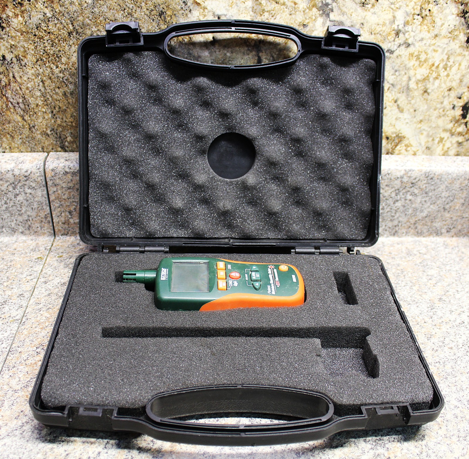Extech M0290 Moisture/Humidity Meter