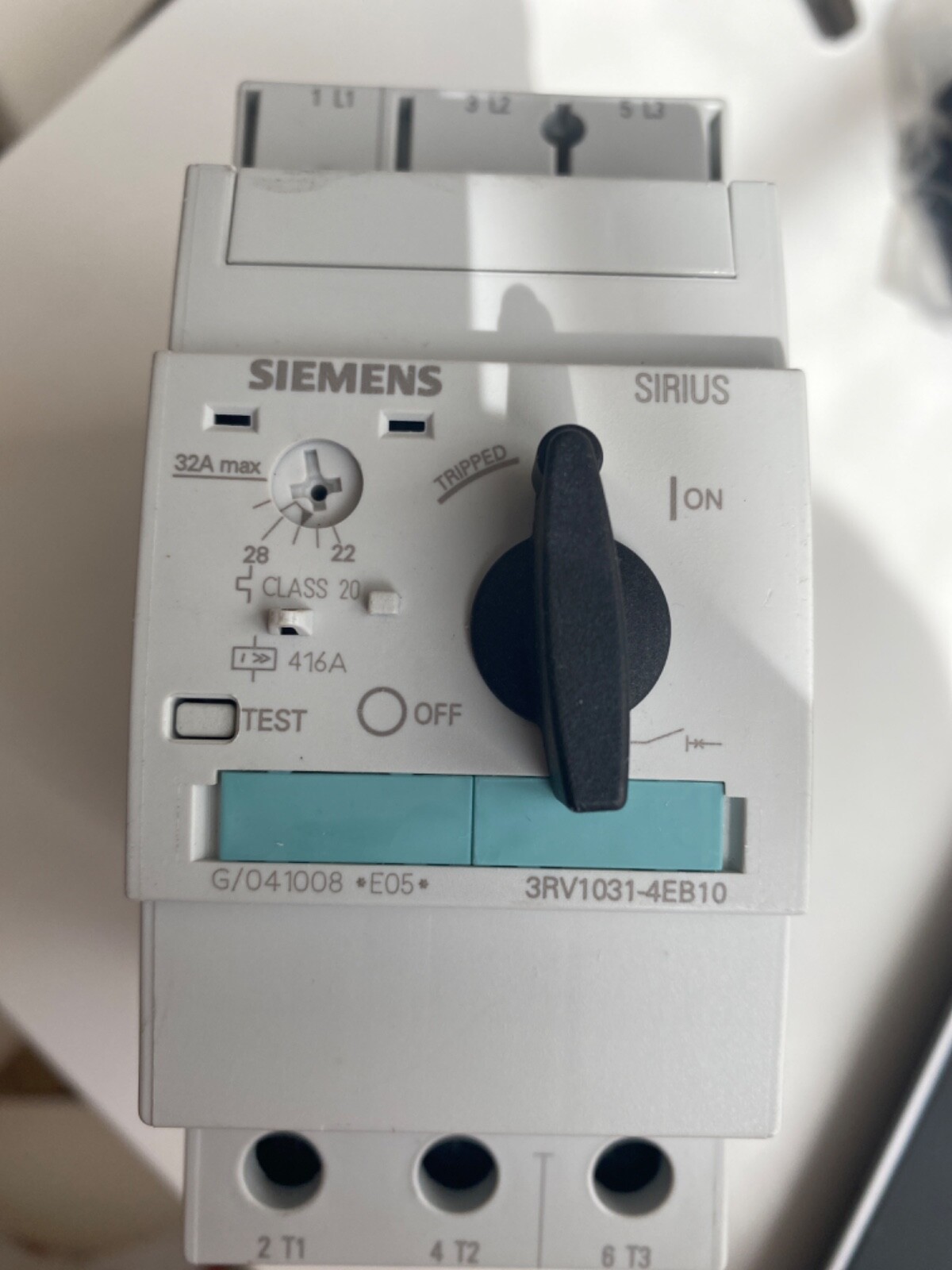 Siemen 3RV1031-4EB10 3RV Used for 3 months, in good shape