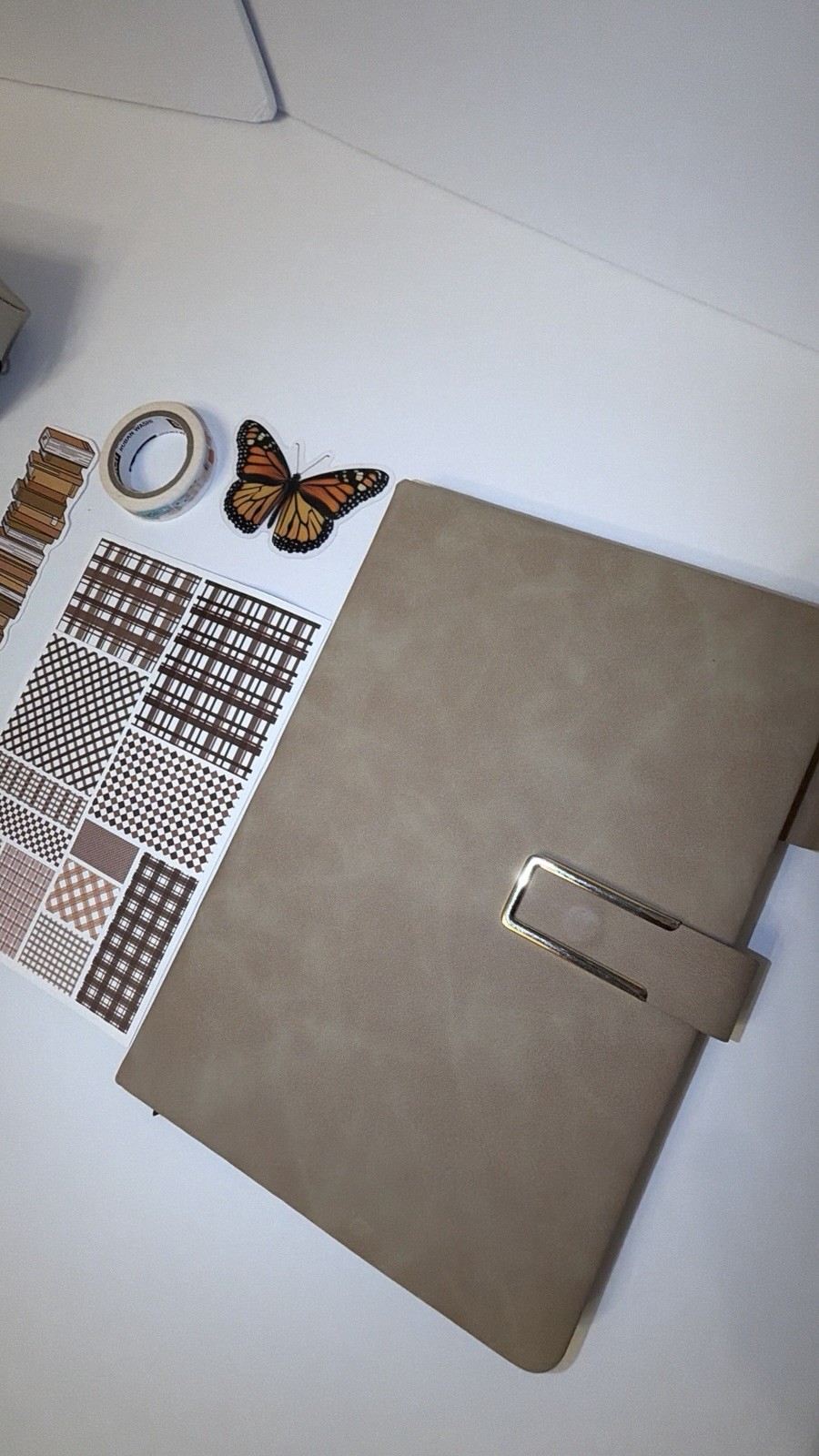 Beige Journal with various matching Stationary 16 piece Lot
