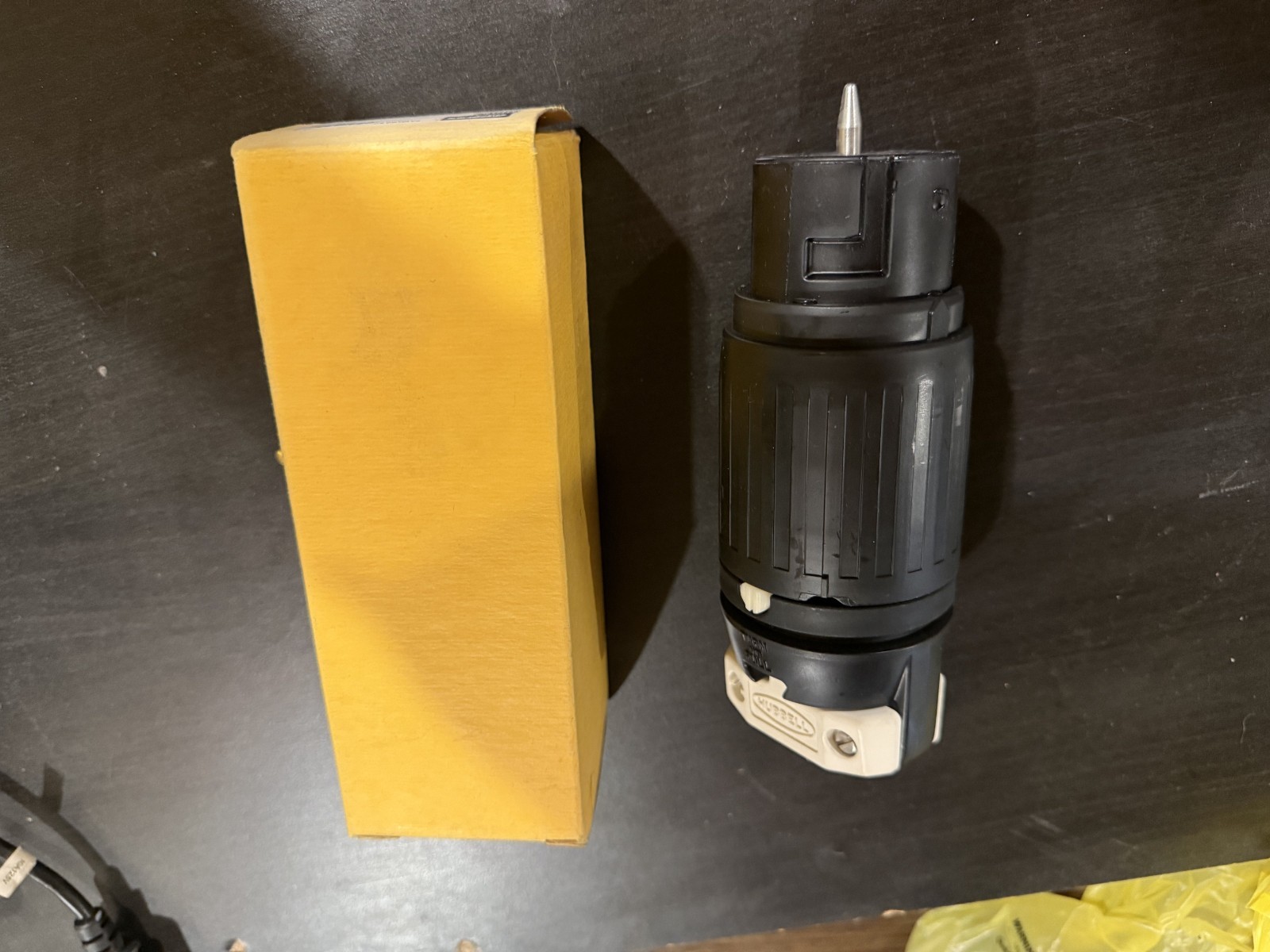 Hubbell CS8264C Locking Devices, Twist-Lock®, Industrial, Female Connector Body,