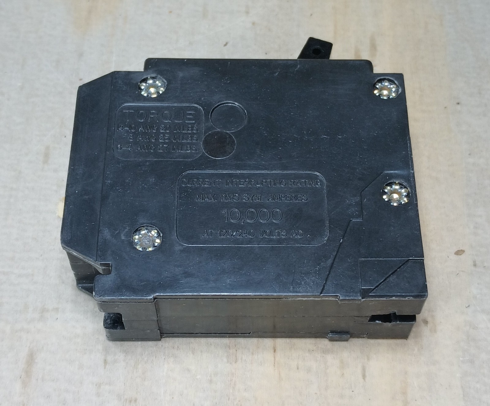 Eaton BR2020 Tandem Breaker