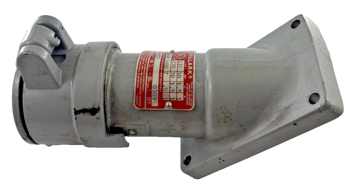 HUBBELL KILLARK KRS-303 RECEPTACLE 2 WIRE 3 POLE DELAYED ACTION EXPLOSION PROOF