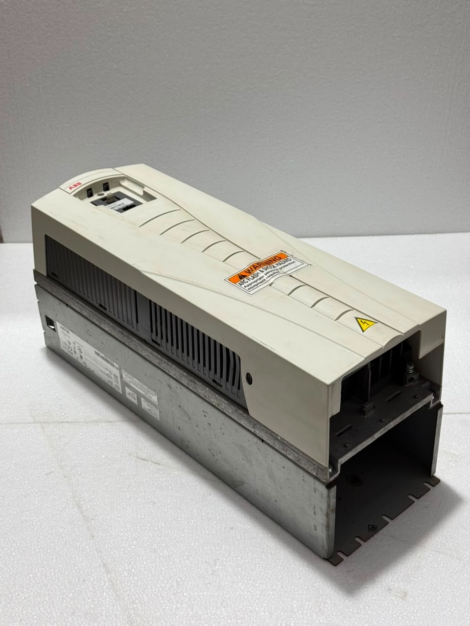 ABB | ACS550-U1-059A-4 | 30 KW, 40 HP, 380-480 V | TESTED OKAY, FAST SHIP