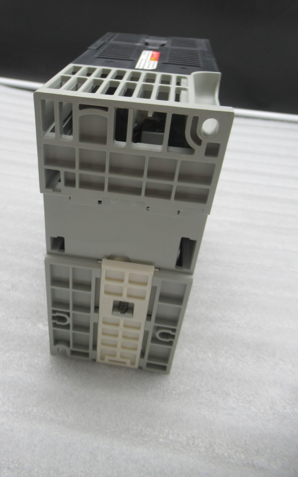 Allen-Bradley 25B-D2P3N104 Ser A PowerFlex 525 AC Drive 1HP NOB (Fast Shipp)