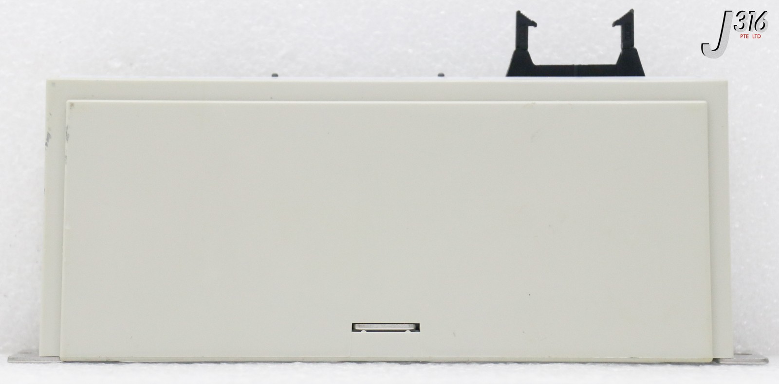 41122 IAI CORPORATION ROBO CYLINDER SERVO CONTROLLERS RCP2-CG-RSA-I-PM-0-15-SP