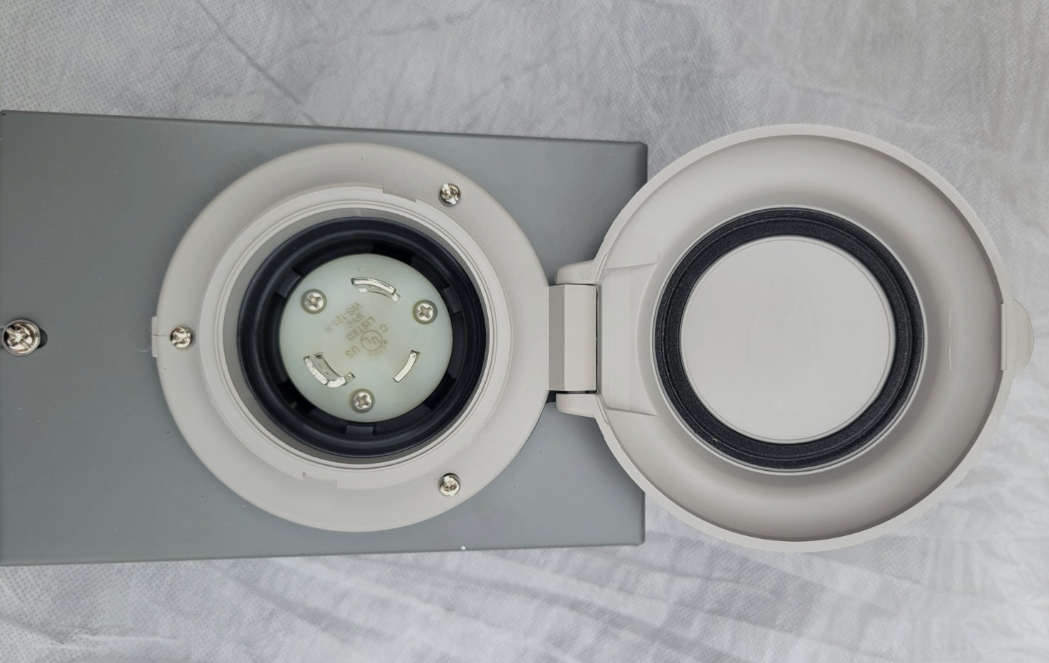 NEW CONNTEK 30 AMP 125V, L5-30 POWER INLET BOX, GIBL530-025, NEMA L5-30